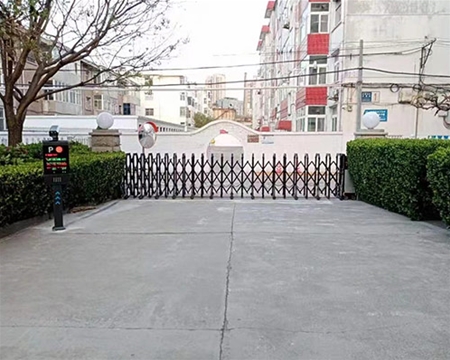 晉城公安局看守所車牌識(shí)別伸縮門